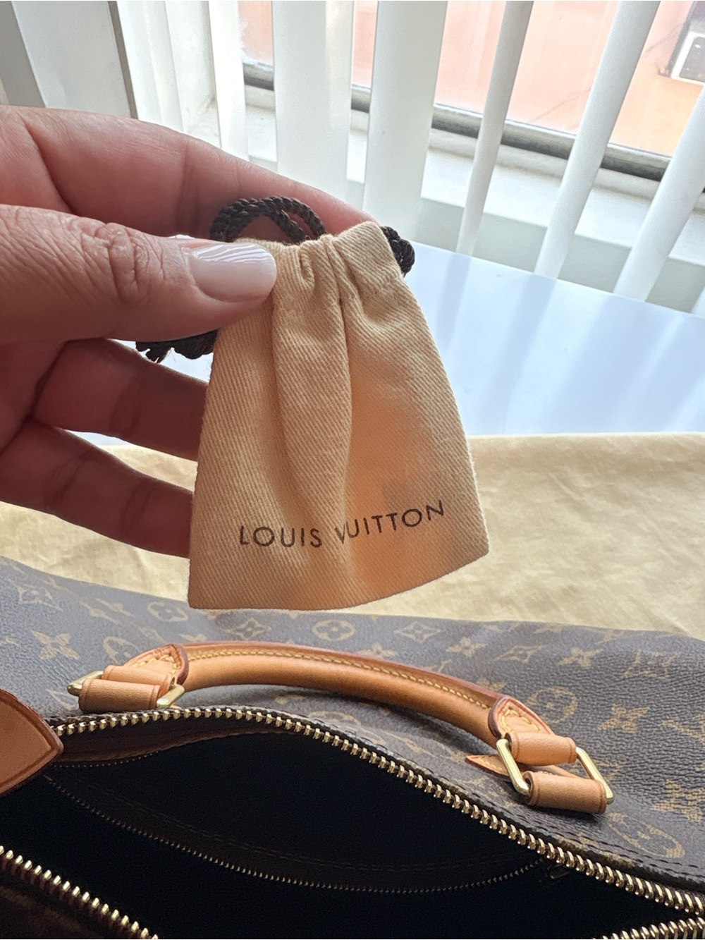 Louis Vuitton Speedy 30 - Picture 6 of 10